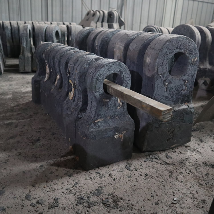 High Manganese Steel Casting Crusher hammer head